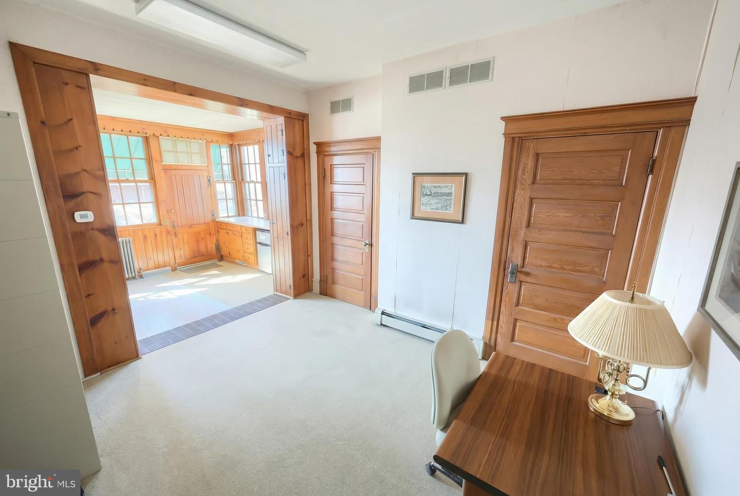 119 Baltimore St Property Photo 12