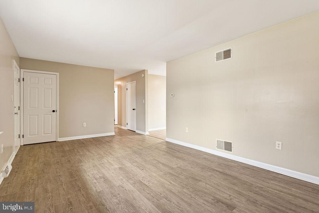 225 Bragg Cir Property Photo 6