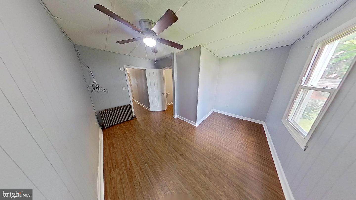 121 S Main St #a Property Photo 5