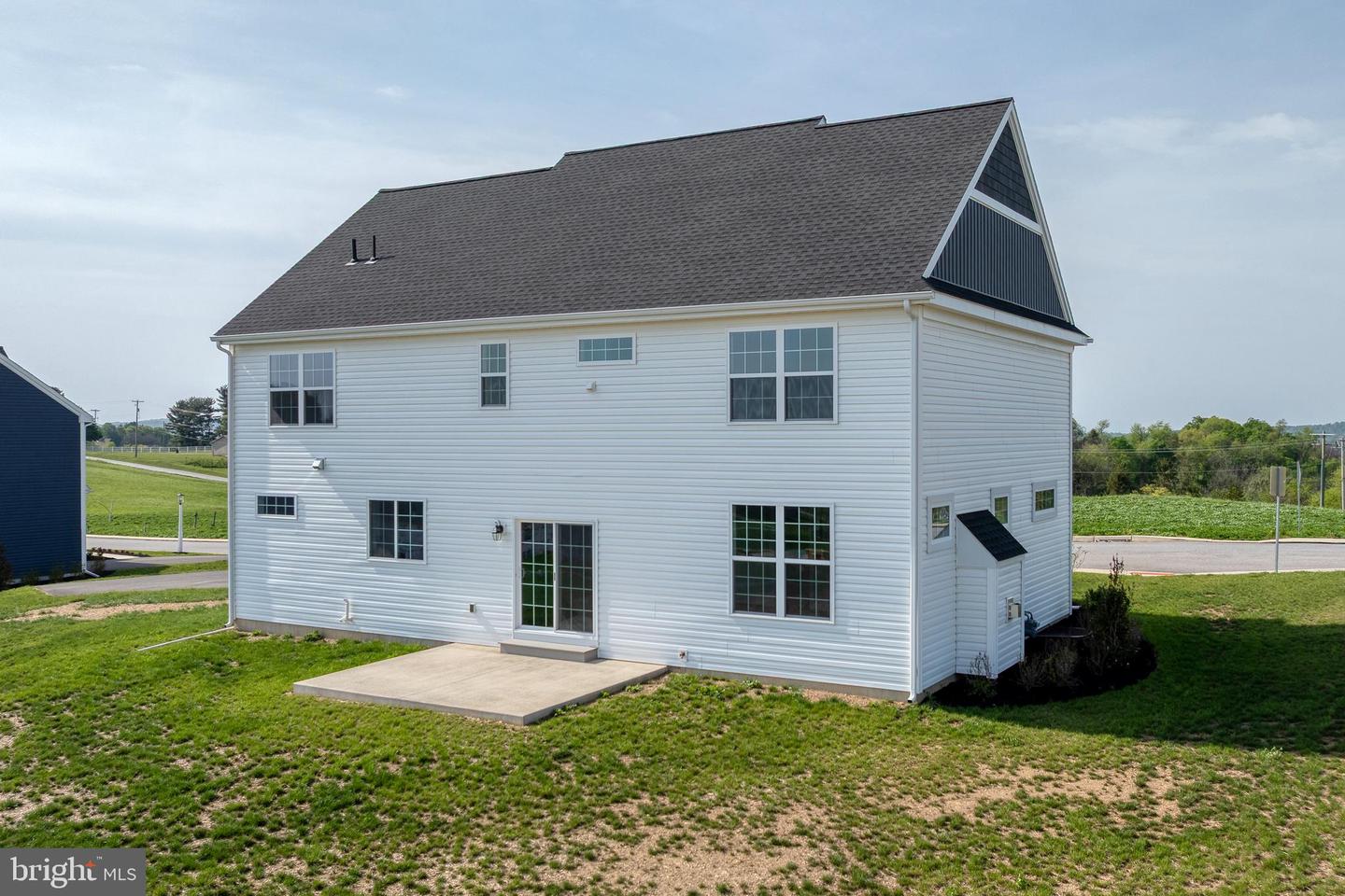 502 Winding Way #windsor Model Property Photo 5