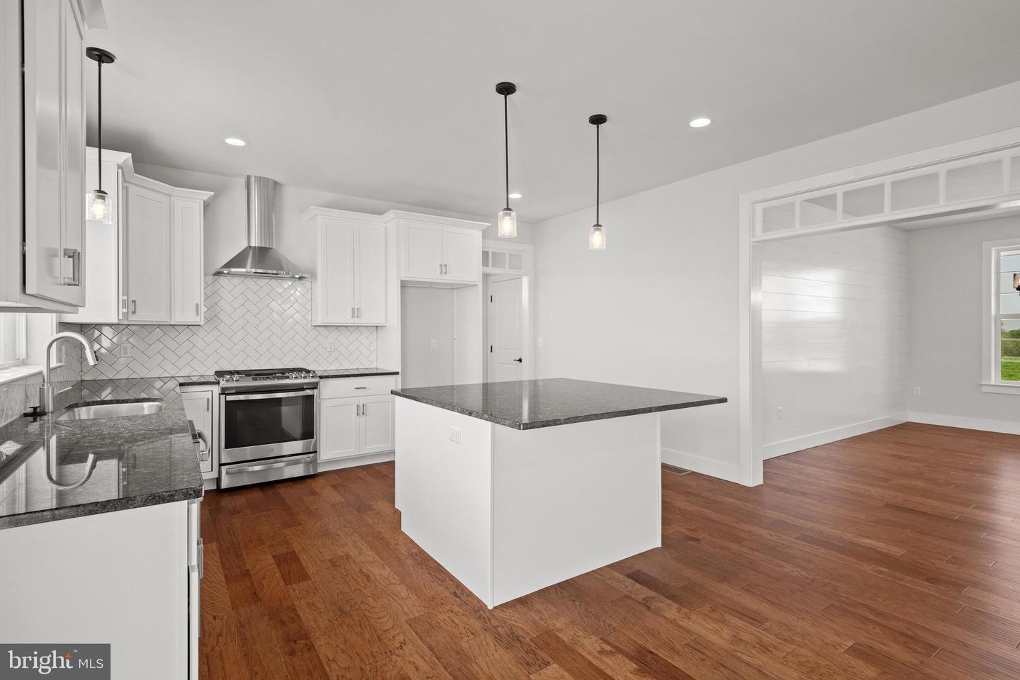 502 Winding Way #windsor Model Property Photo 14