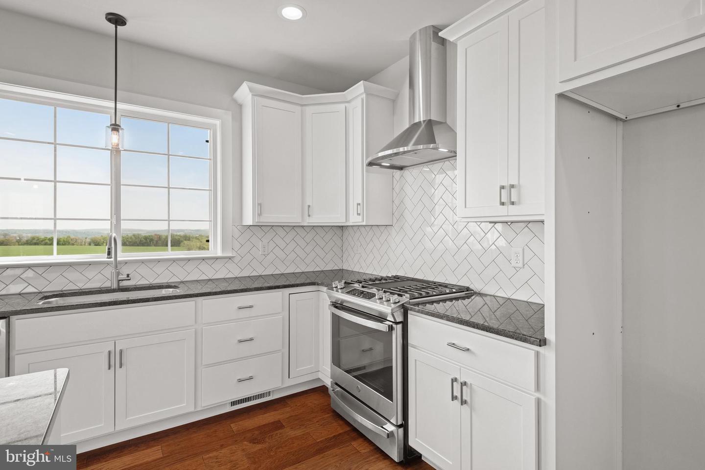 502 Winding Way #windsor Model Property Photo 16
