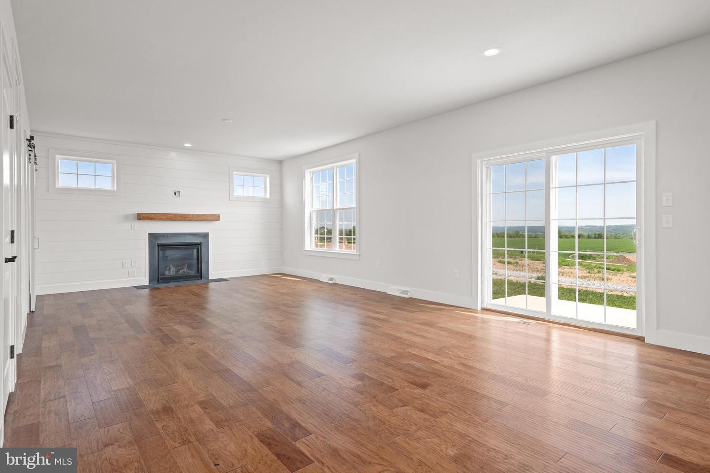 502 Winding Way #windsor Model Property Photo 17