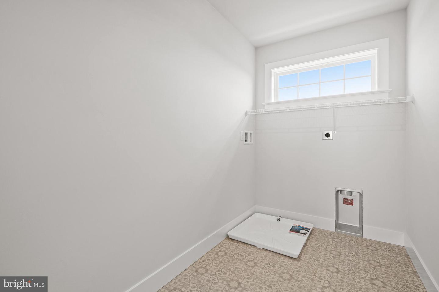502 Winding Way #windsor Model Property Photo 40