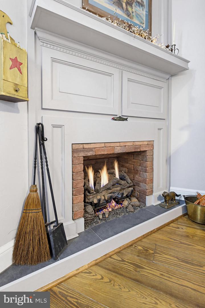 223 Broadway Property Photo 18