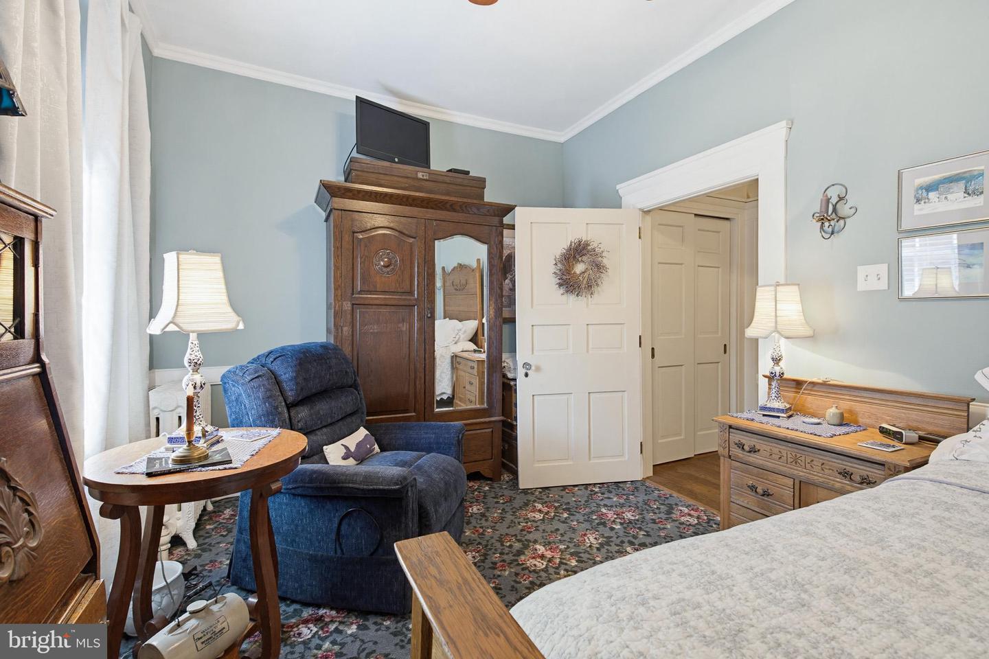223 Broadway Property Photo 36
