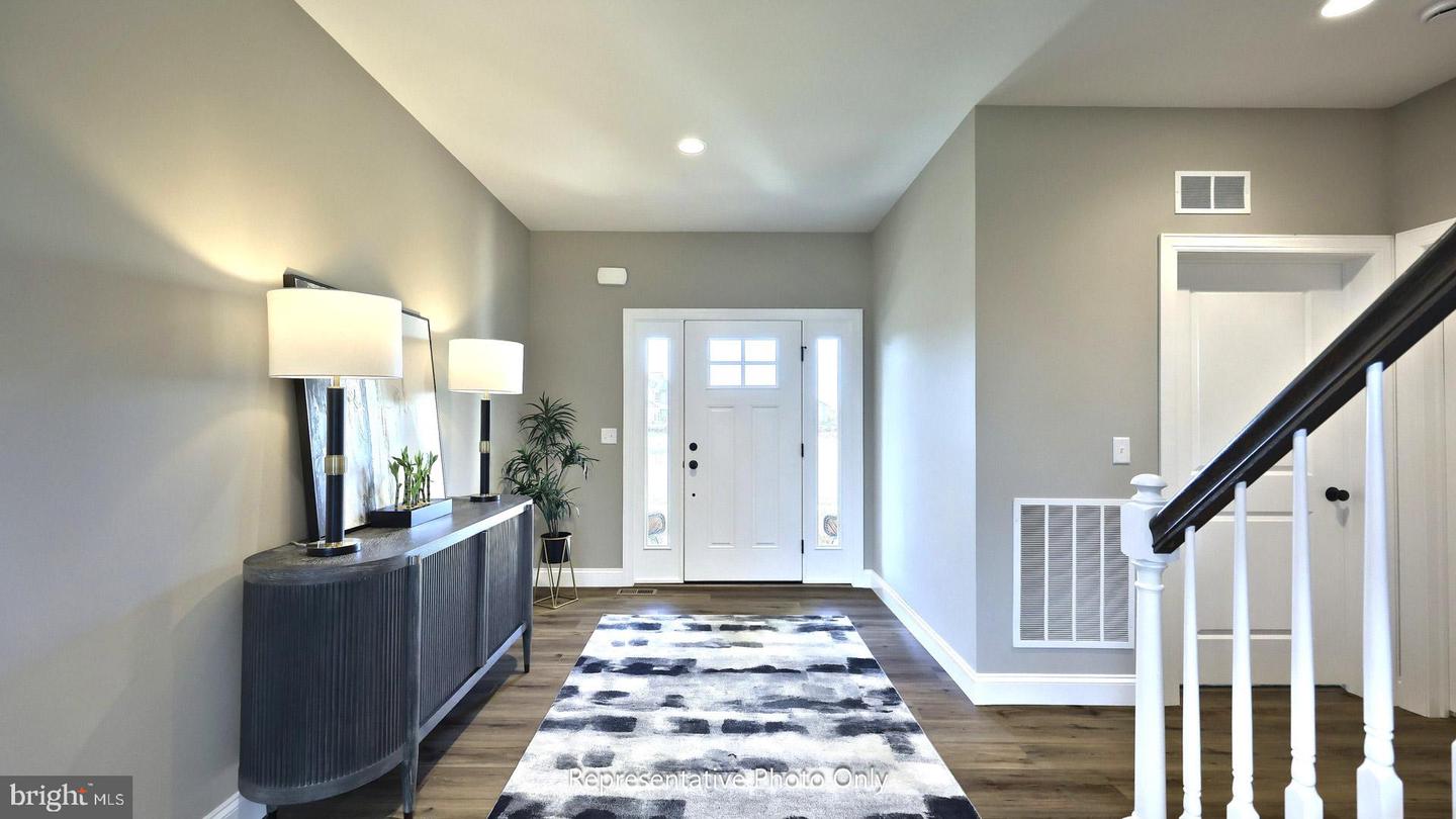 113 Washington Xing Property Photo 3