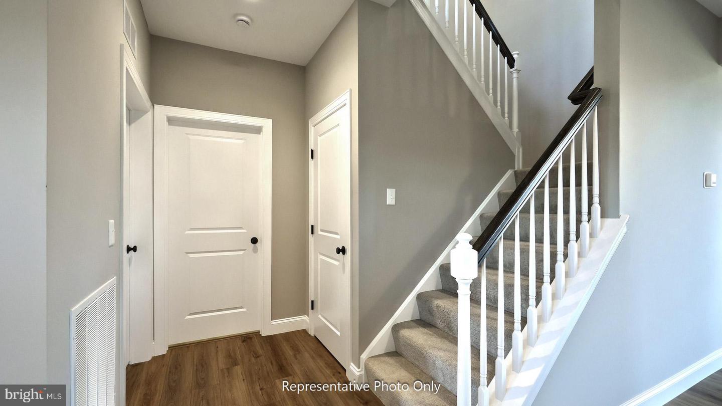 113 Washington Xing Property Photo 4