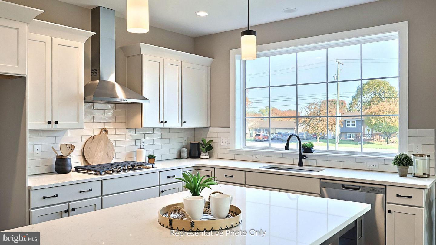 113 Washington Xing Property Photo 16