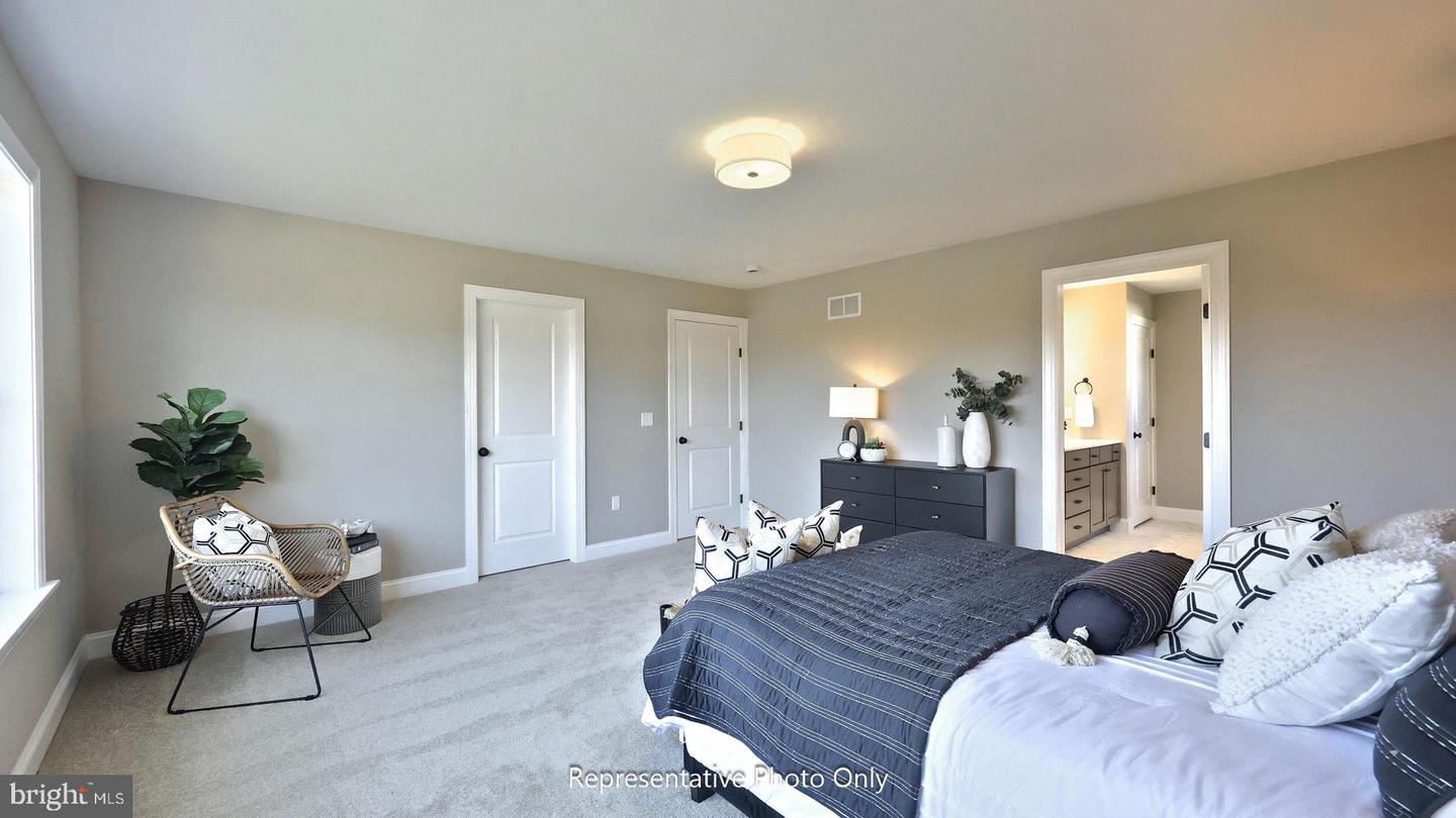 113 Washington Xing Property Photo 25