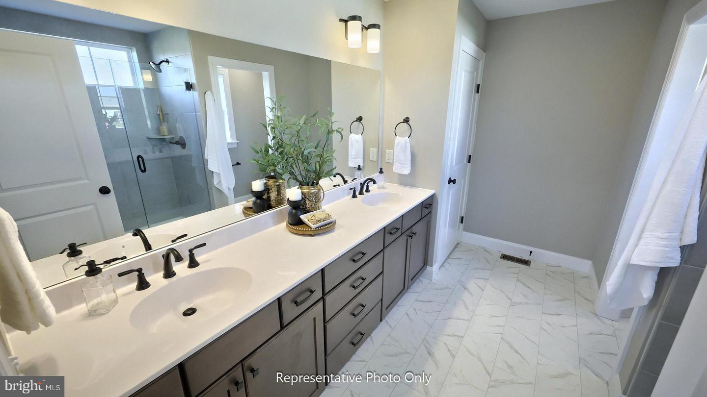 113 Washington Xing Property Photo 26