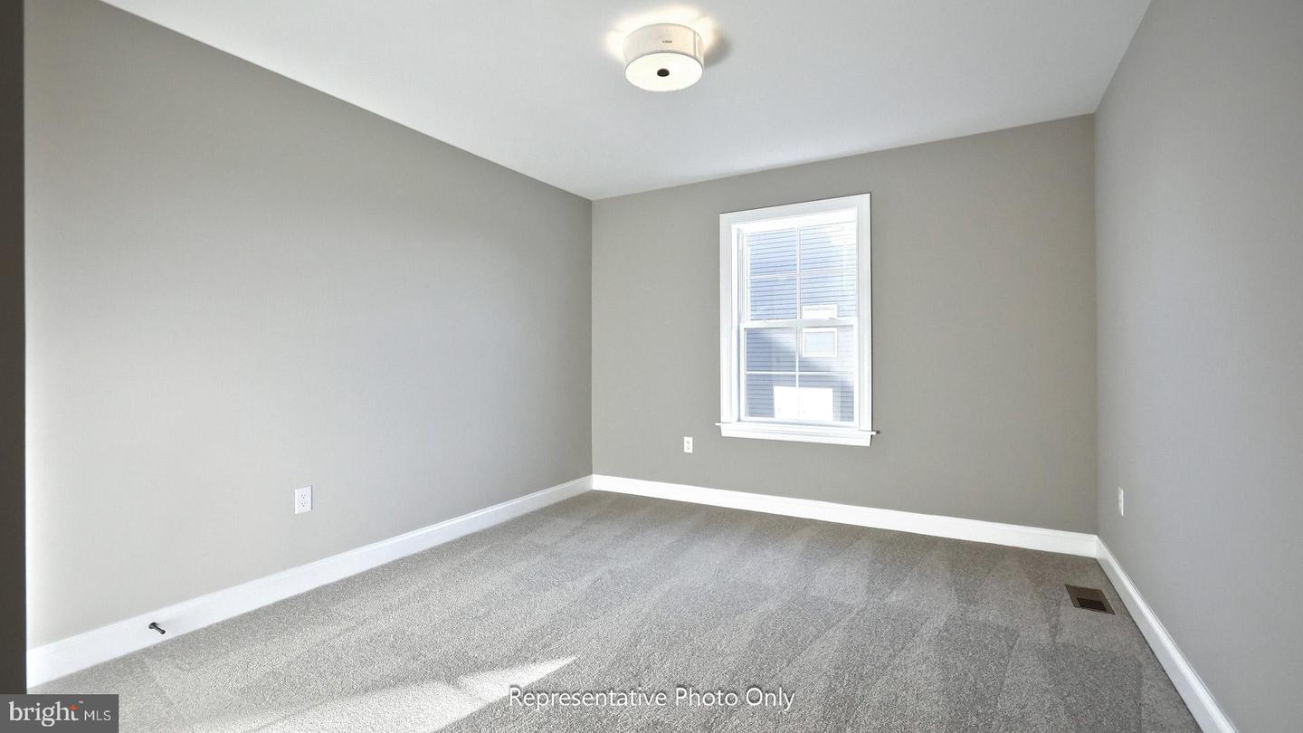 113 Washington Xing Property Photo 29