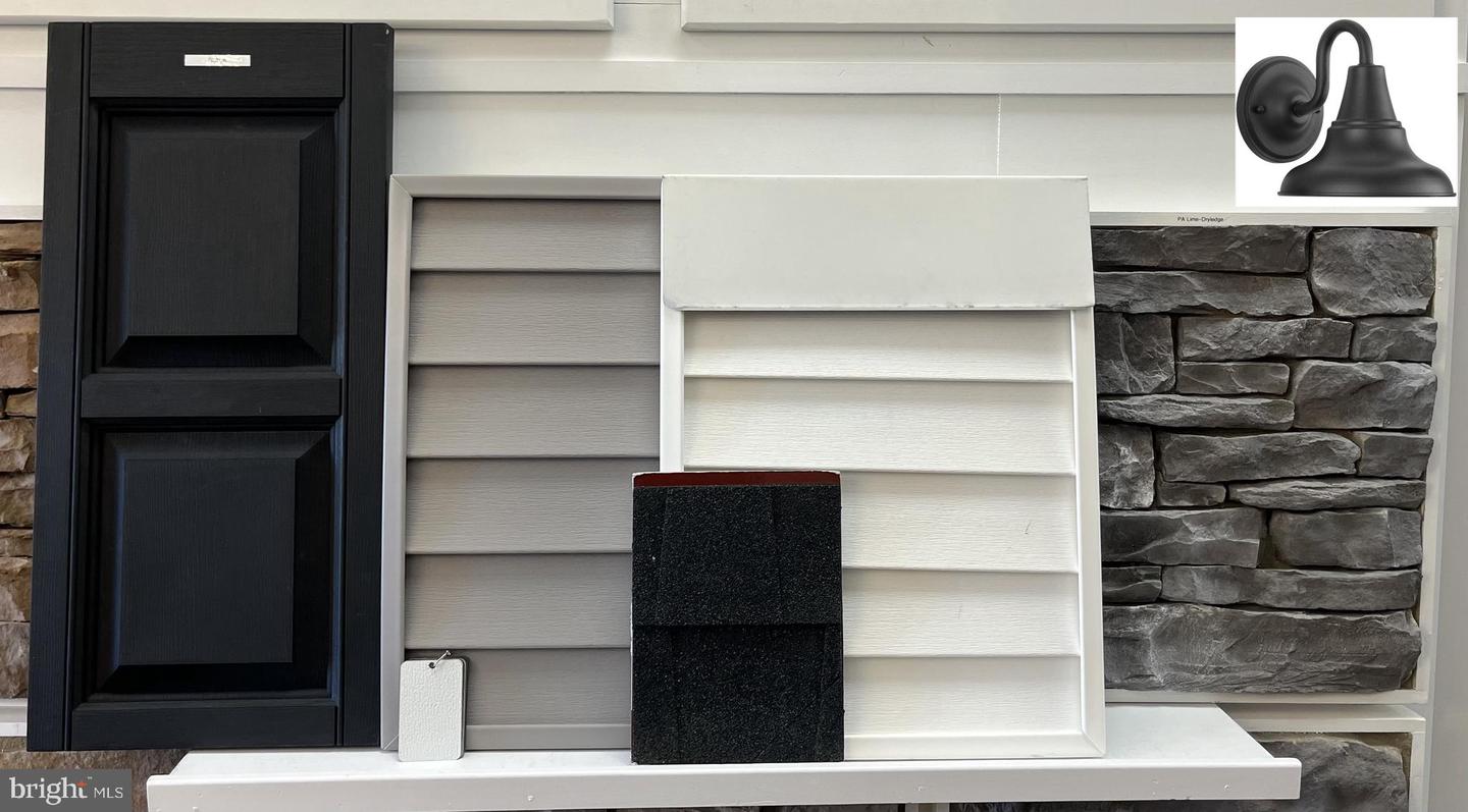 113 Washington Xing Property Photo 34