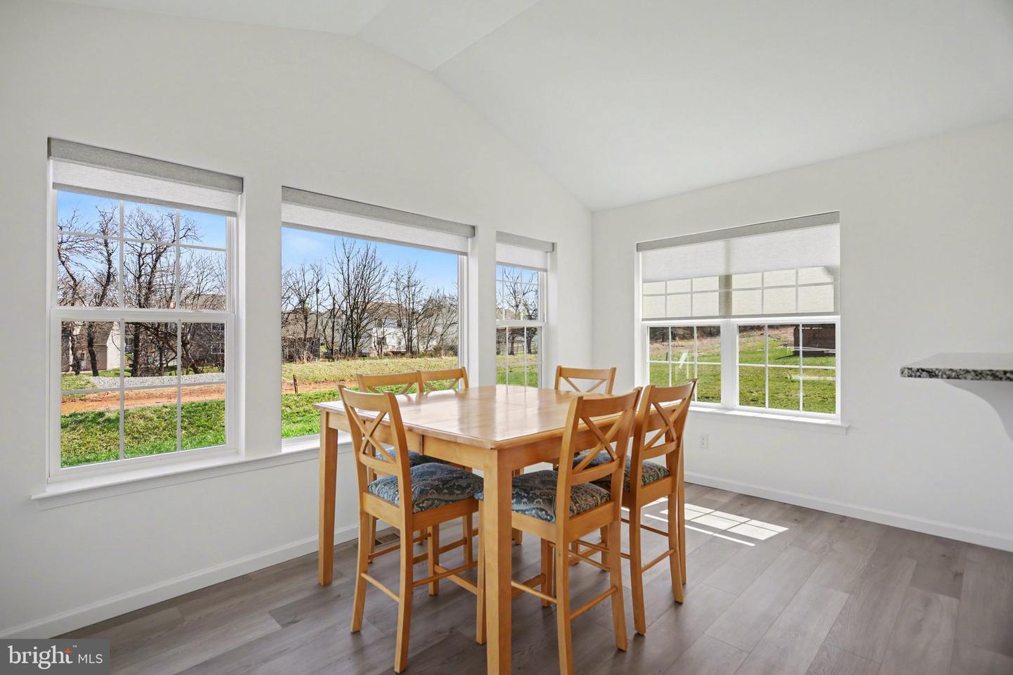 3660 Pebble Run Dr Property Photo 6