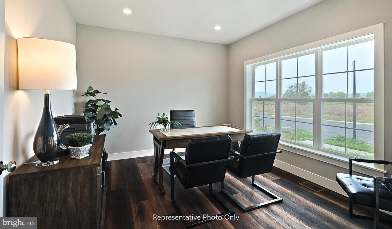 116 Washington Xing Property Photo 4