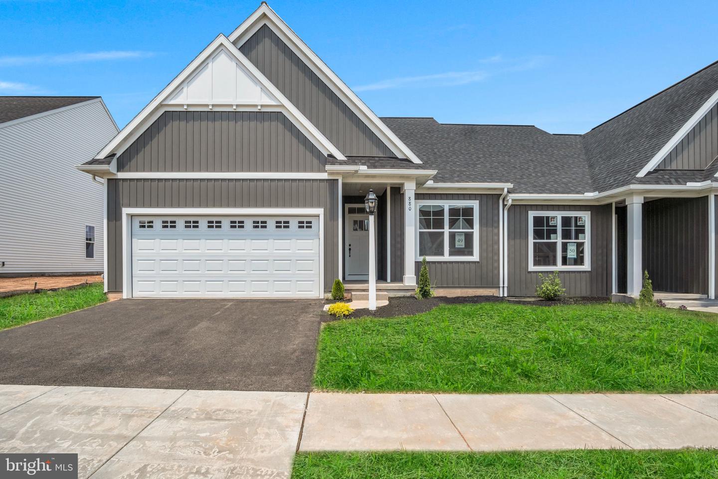 856 SHADOWBROOKE DR