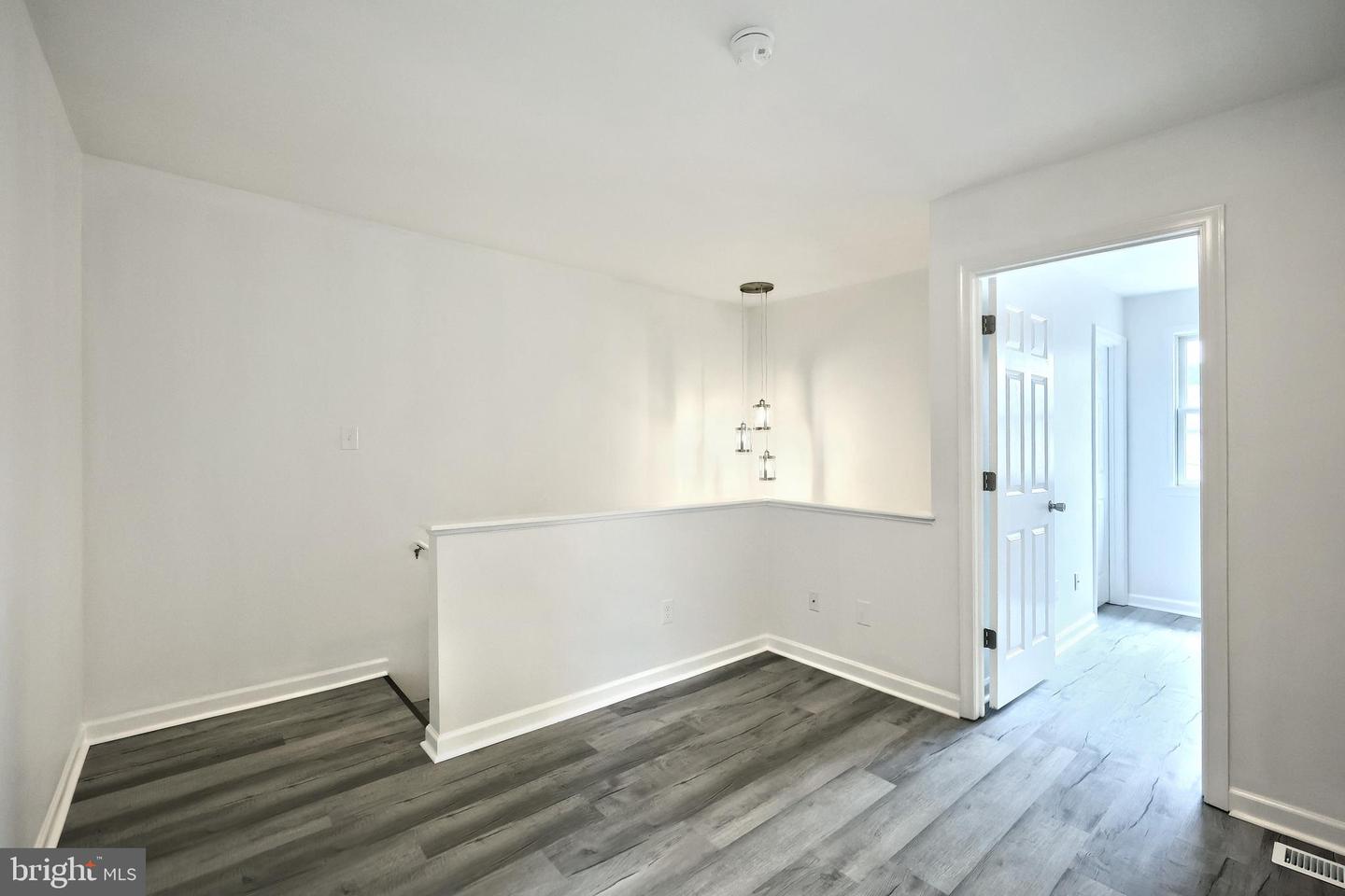 413 Springbrook Ct Property Photo 21