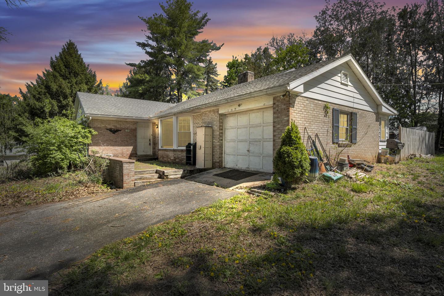 268 N Biesecker Rd Property Photo 1