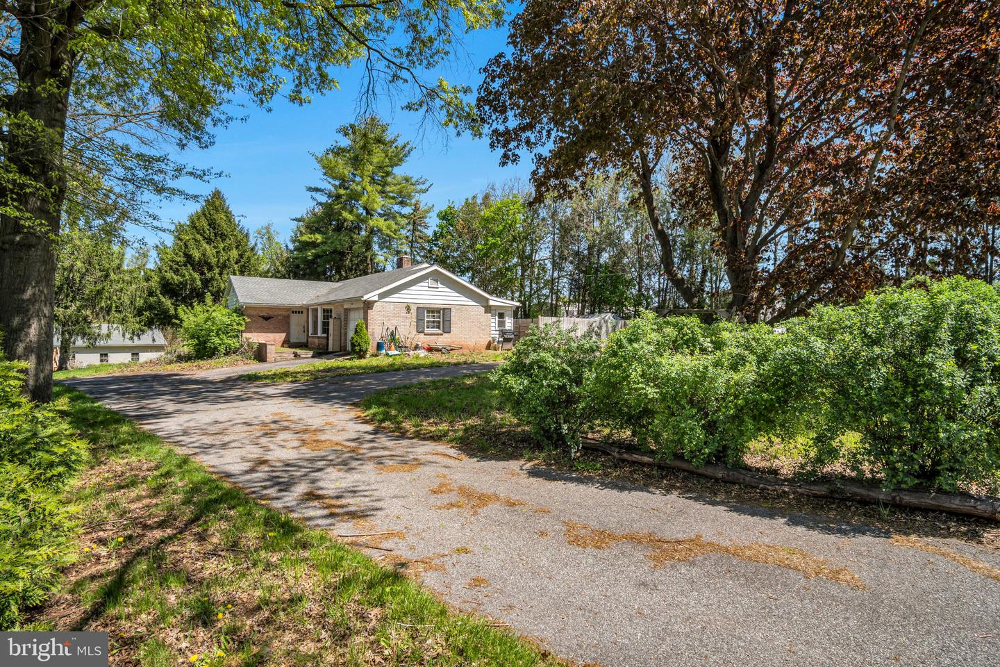 268 N Biesecker Rd Property Photo 3