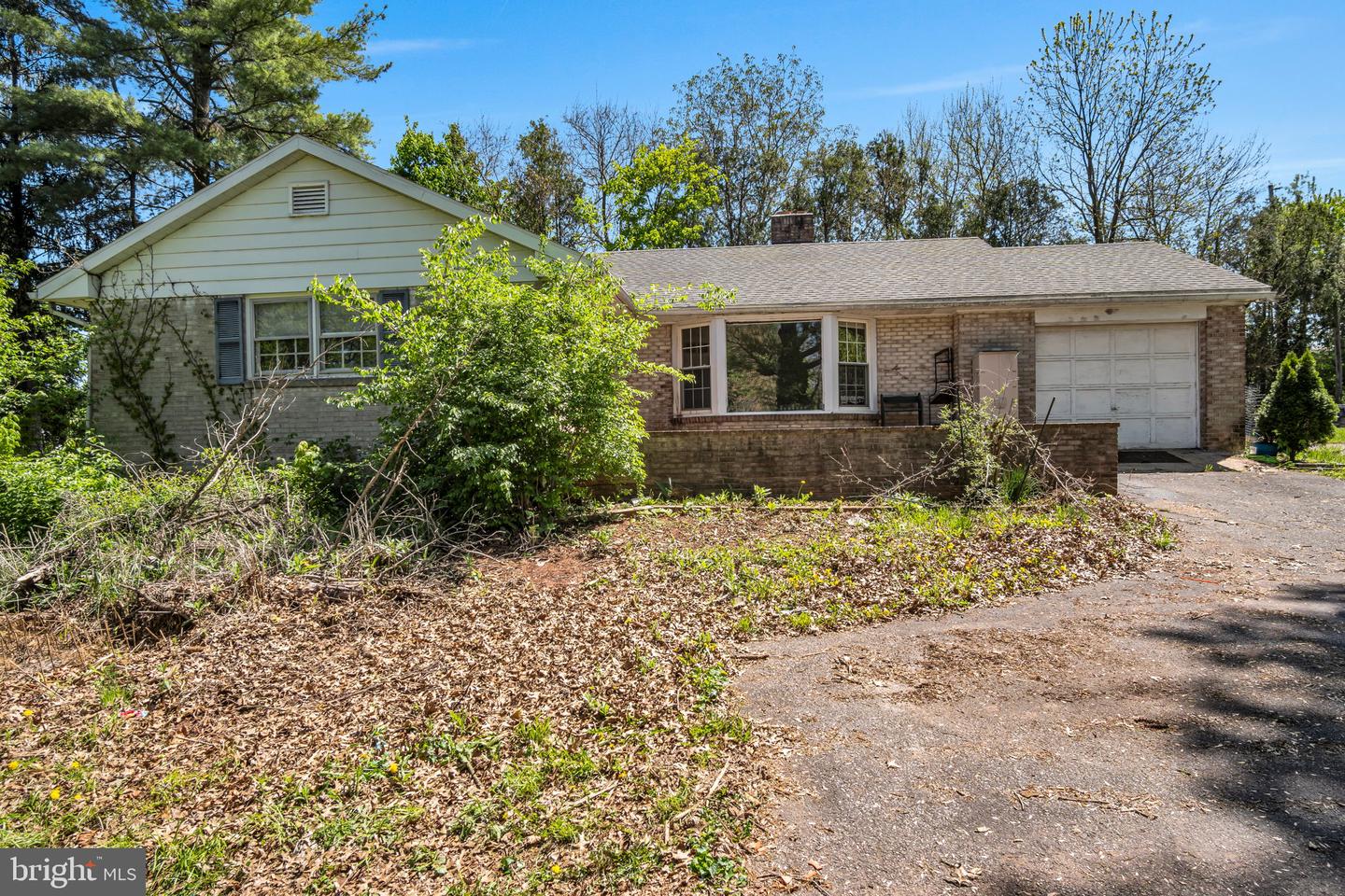 268 N Biesecker Rd Property Photo 5