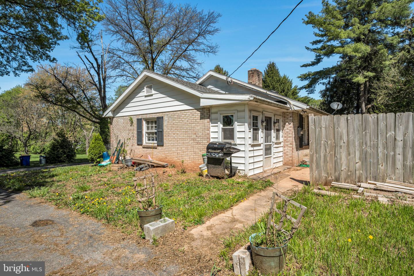 268 N Biesecker Rd Property Photo 33
