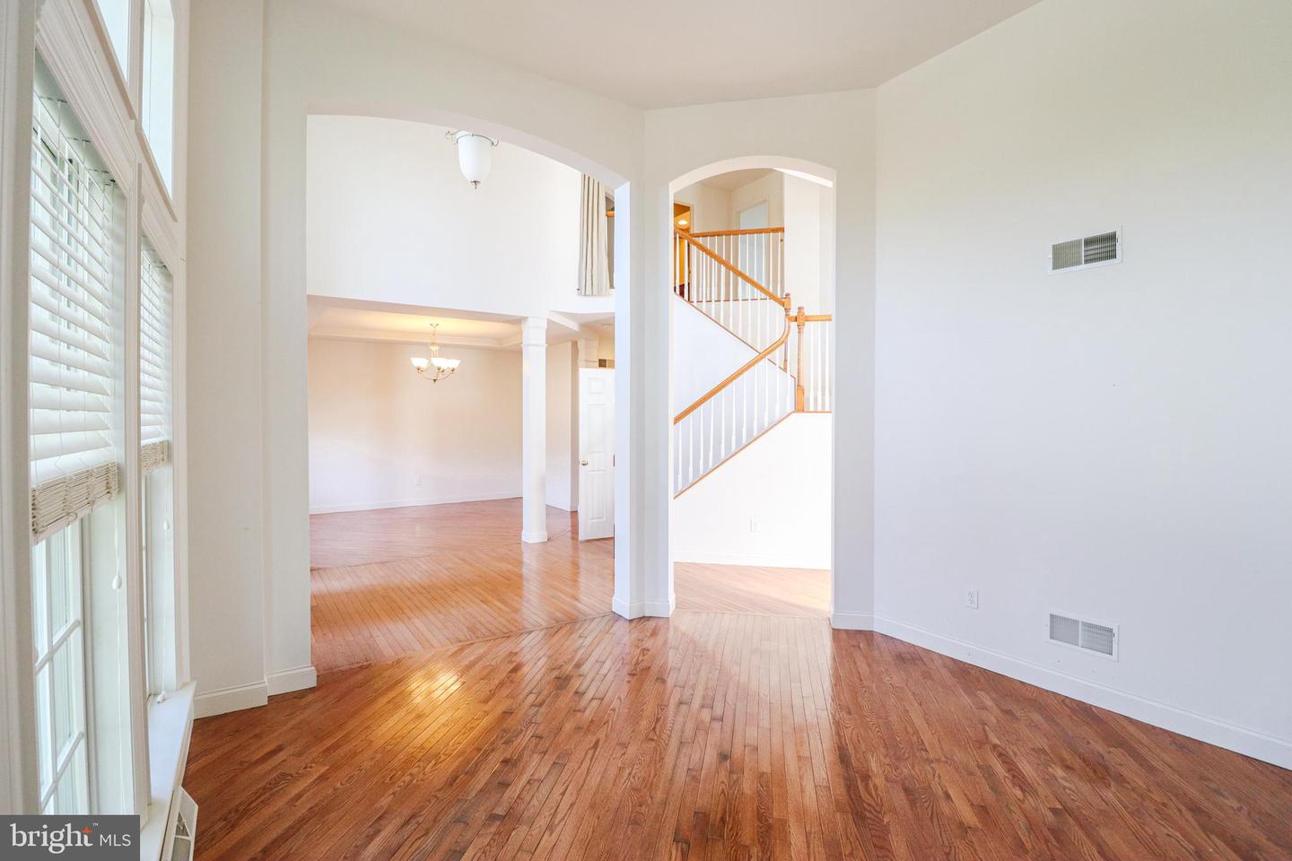 2730 Woodspring Dr Property Photo 10