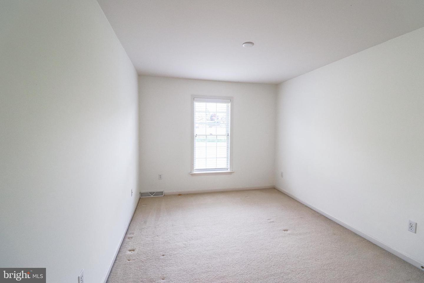 2730 Woodspring Dr Property Photo 29