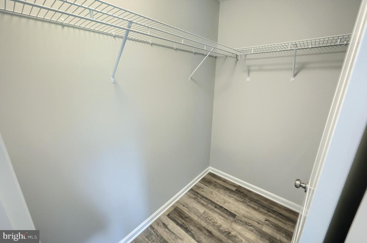 242 Hudson Blvd Property Photo 13