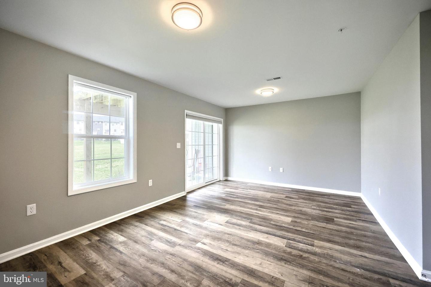 242 Hudson Blvd Property Photo 19