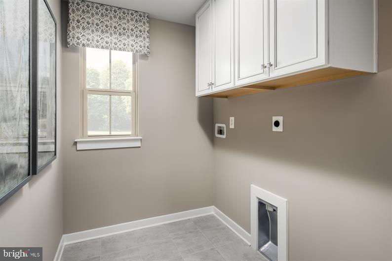 377 Kelso Dr Property Photo 22