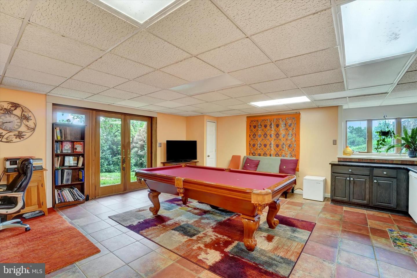 8272 Woodbine Rd Property Photo 32