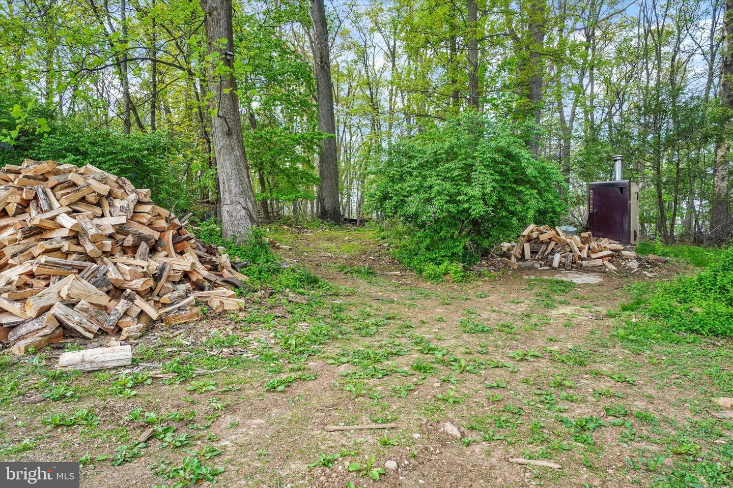 8272 Woodbine Rd Property Photo 38