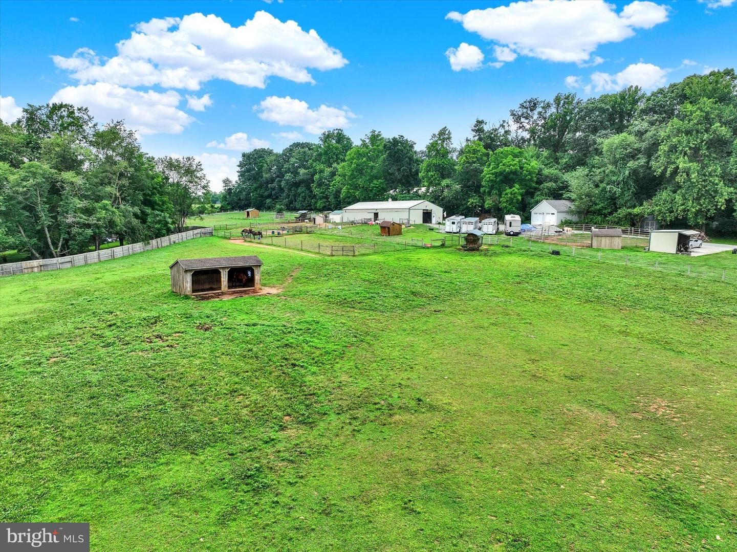 8272 Woodbine Rd Property Photo 40