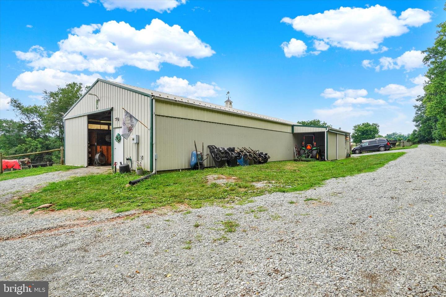 8272 Woodbine Rd Property Photo 47