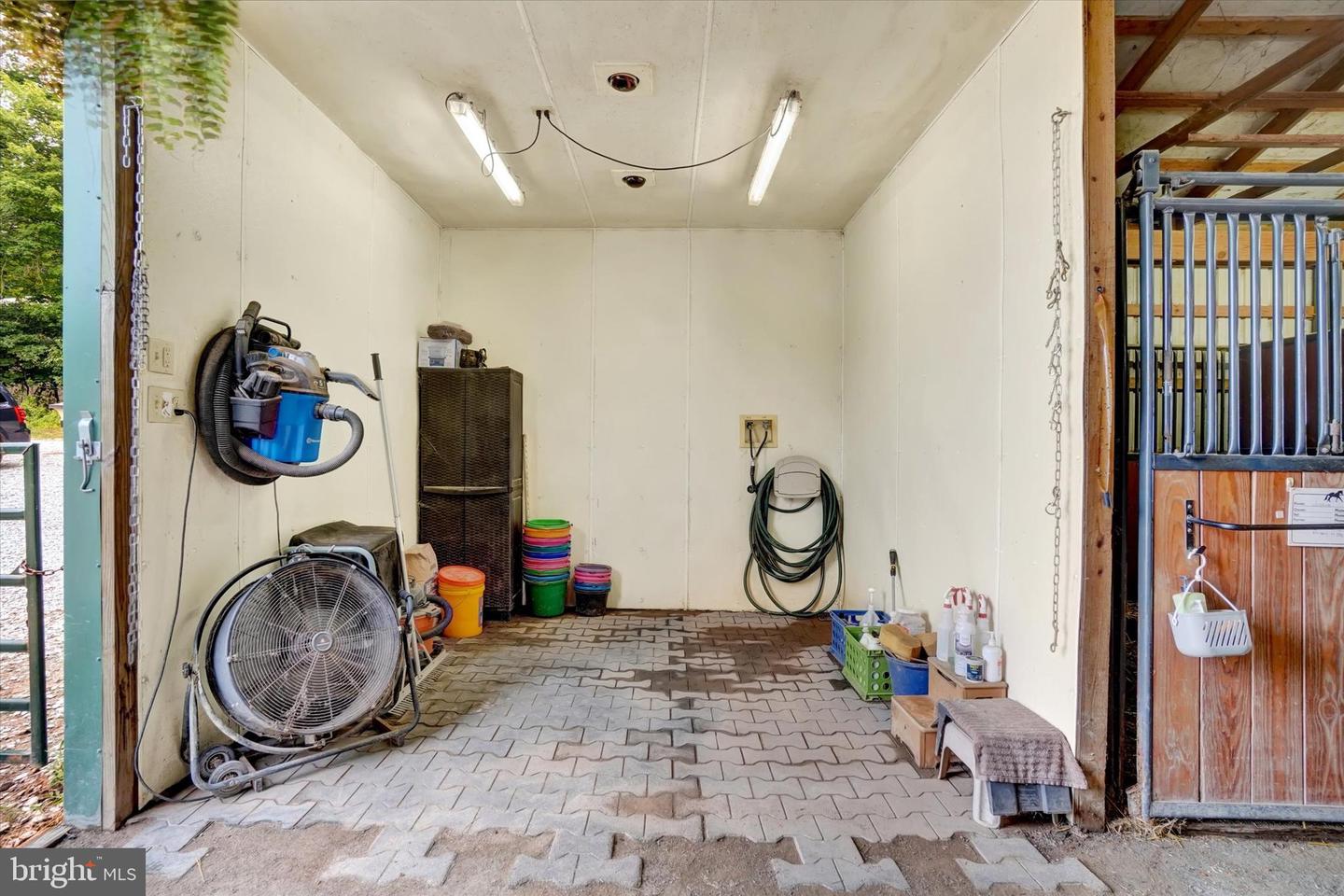 8272 Woodbine Rd Property Photo 51
