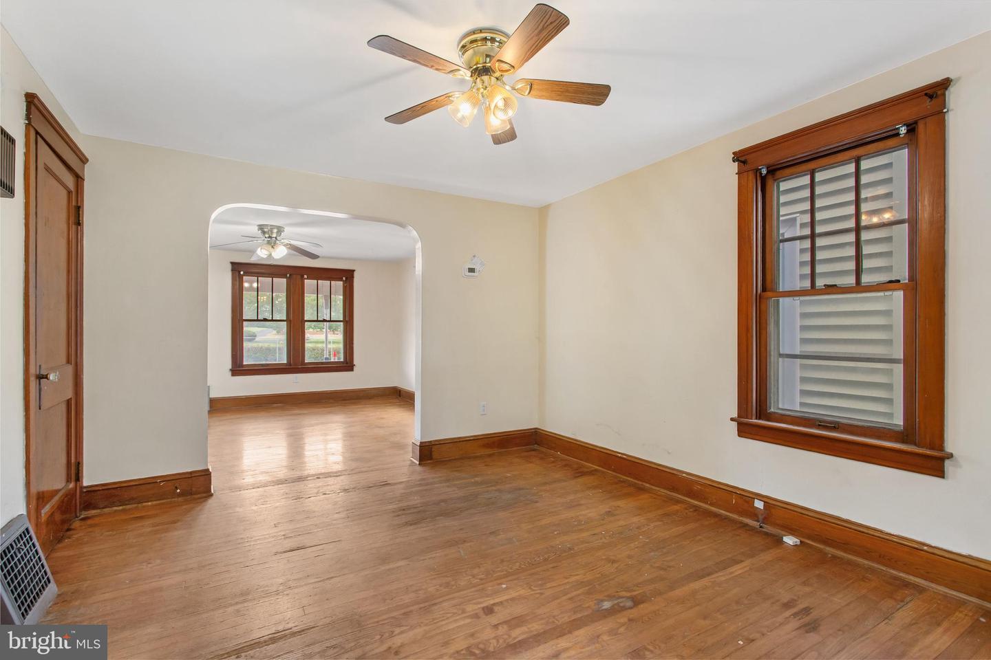 772 Baltimore St Property Photo 6