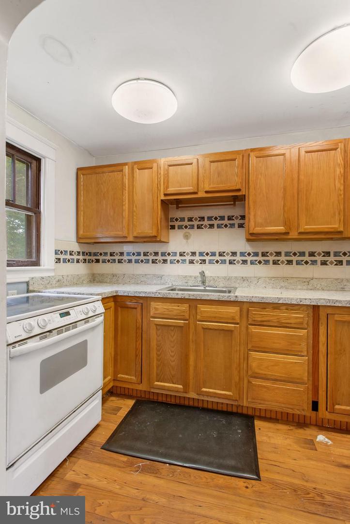 772 Baltimore St Property Photo 10