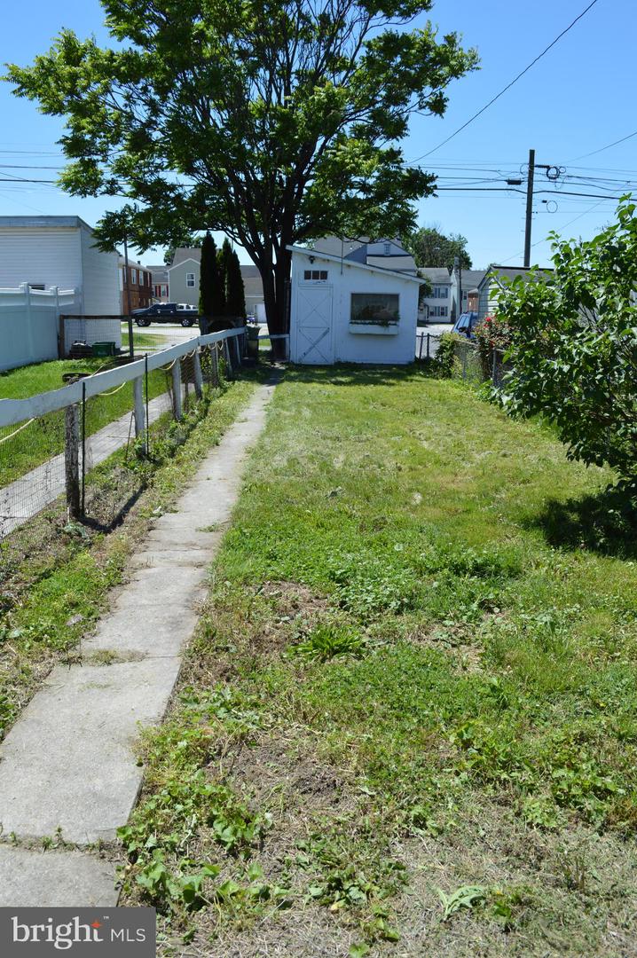 229 Locust St Property Photo 4