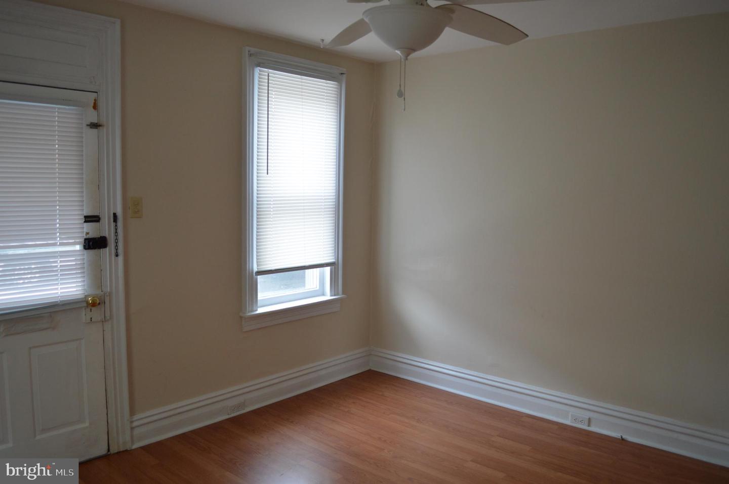229 Locust St Property Photo 9