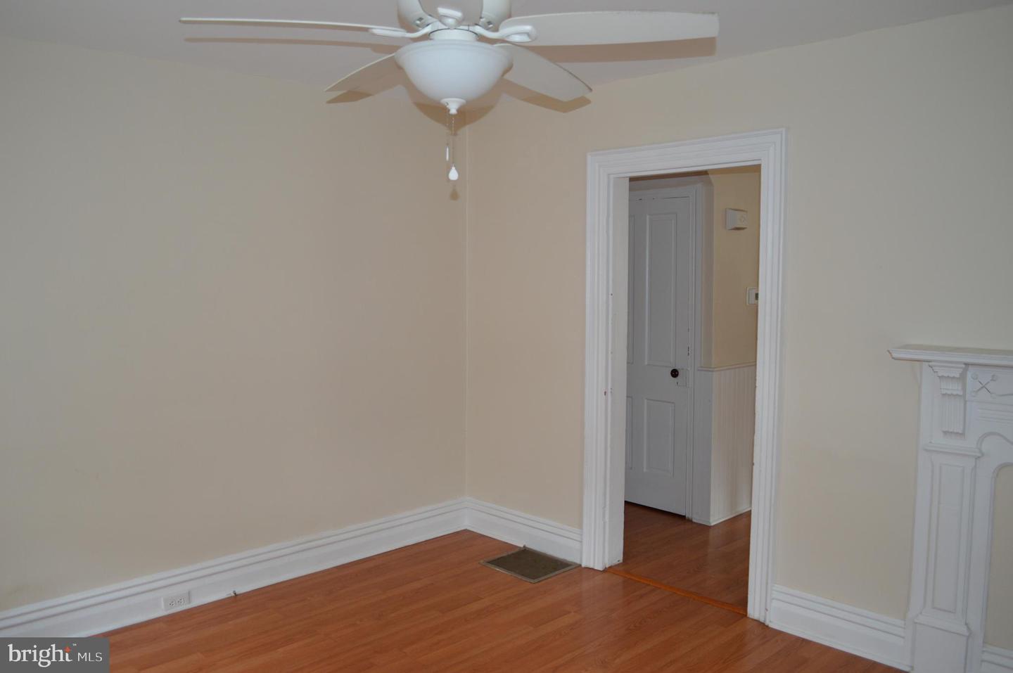 229 Locust St Property Photo 10