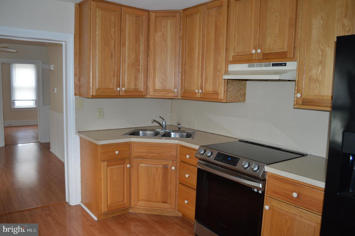 229 Locust St Property Photo 18