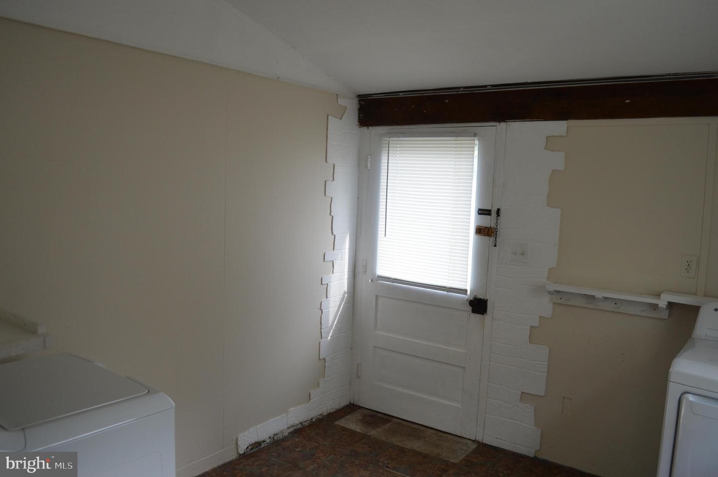 229 Locust St Property Photo 30