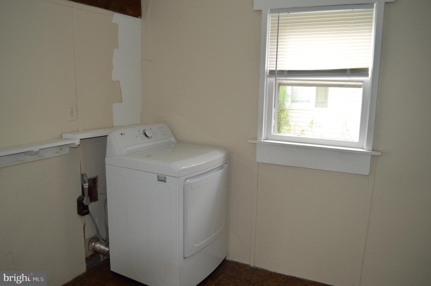 229 Locust St Property Photo 31