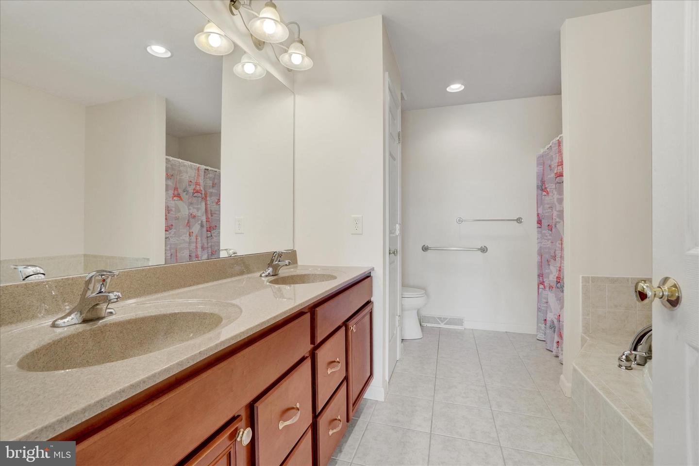 106 N Fountain Dr #4 Property Photo 15