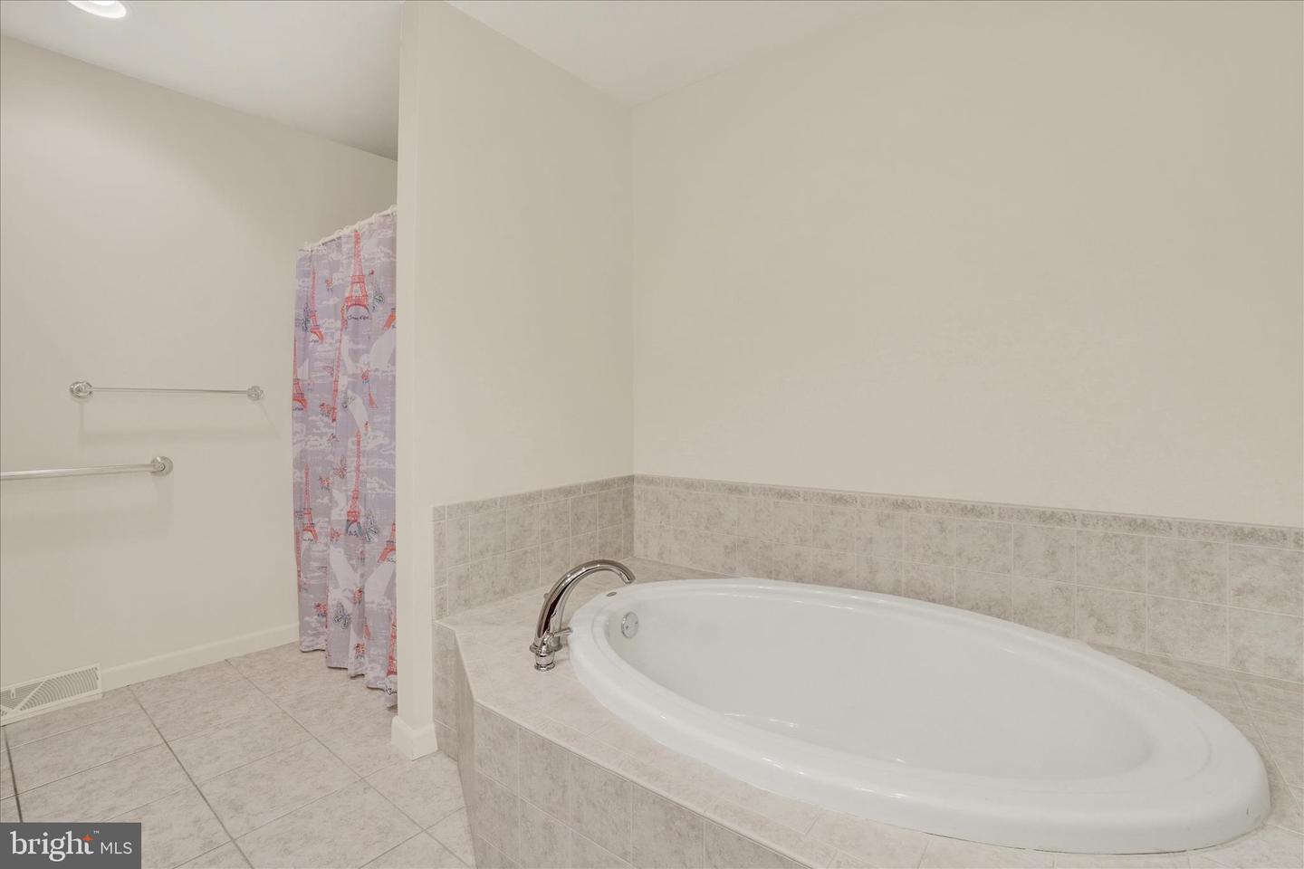 106 N Fountain Dr #4 Property Photo 16