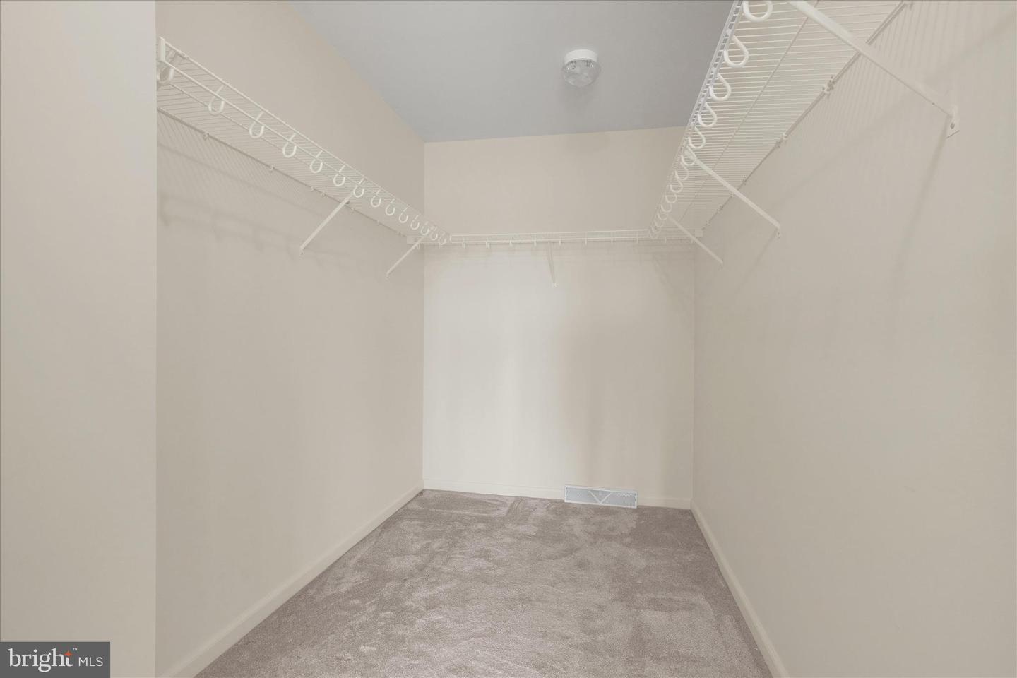 106 N Fountain Dr #4 Property Photo 17