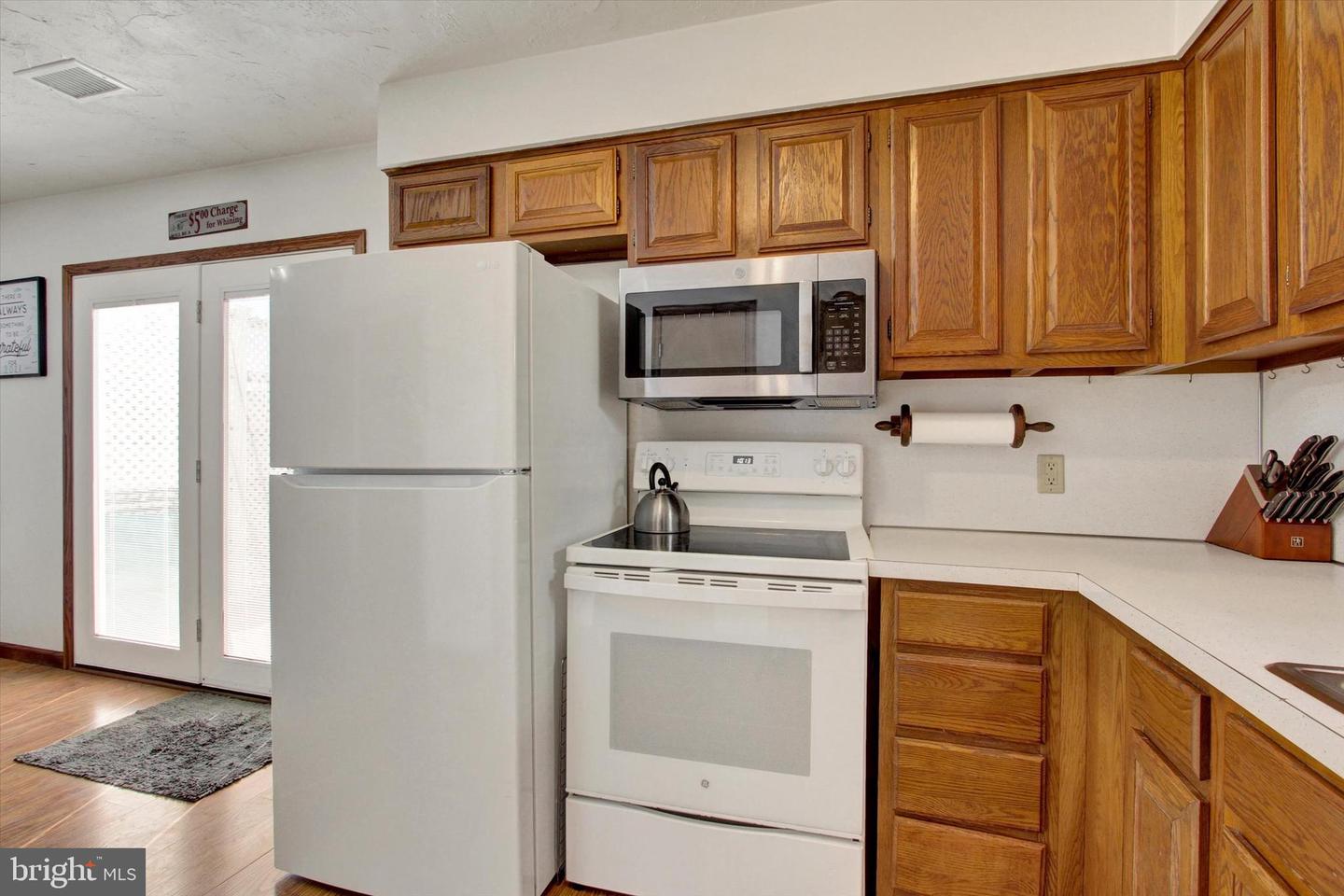 103 Edward St Property Photo 11