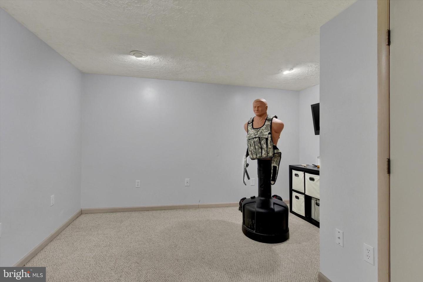 103 Edward St Property Photo 18