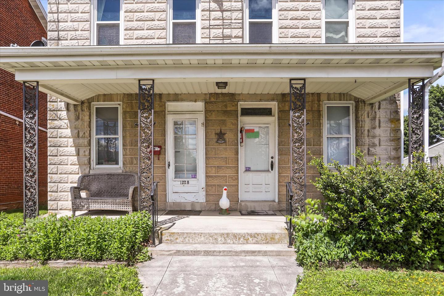 1228 Broadway Property Photo 4