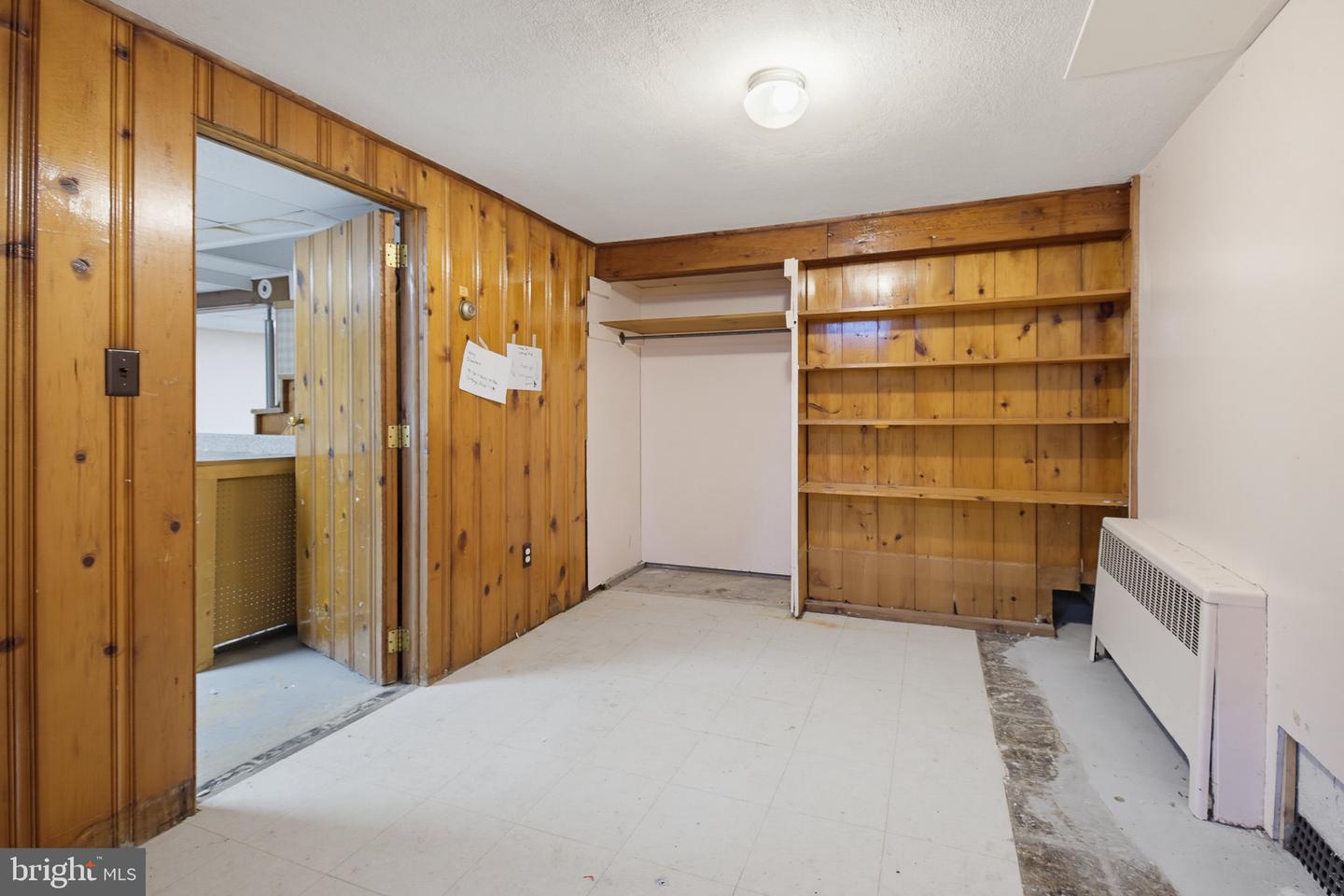 144 Bond St Property Photo 31